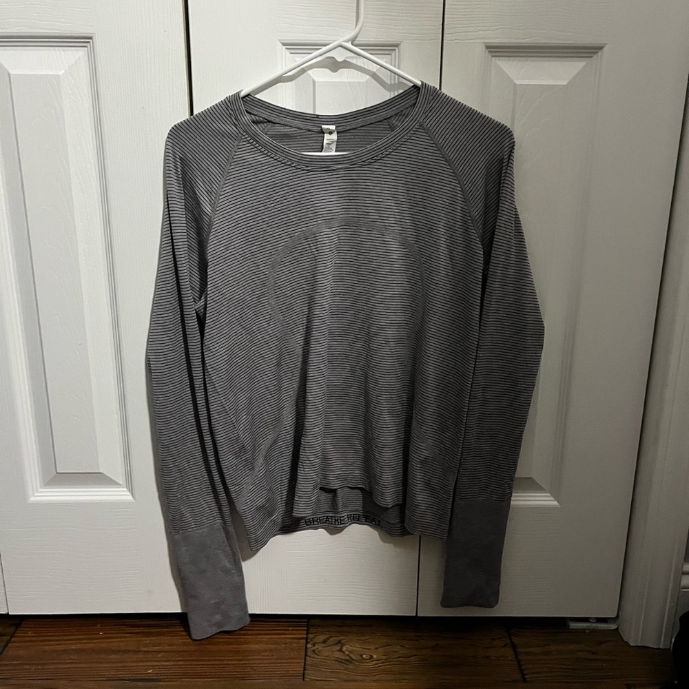Size 12 striped lululemon swiftly tech